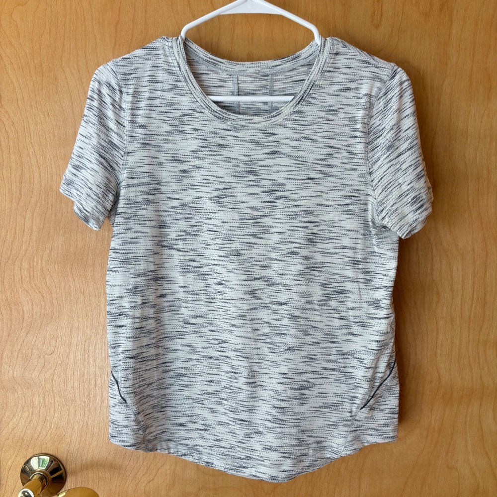 Lululemon Short Sleeve Top Women Size 6 White Black Space Dye Activewear